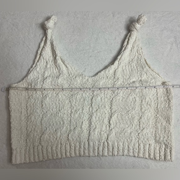 Show Me Your Mumu cream cable knit Trinity tank top sz medium versatile crop - Picture 4 of 7